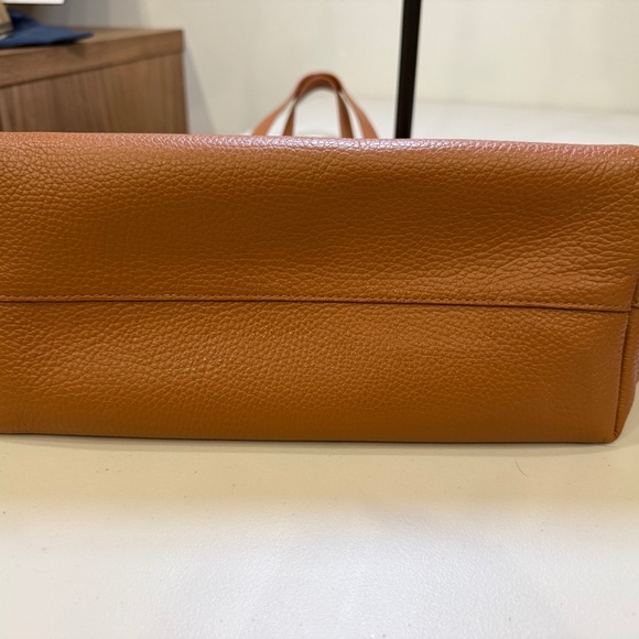 Cuyana Tall Easy Zipper Tote with Insert - Picture 11 of 16